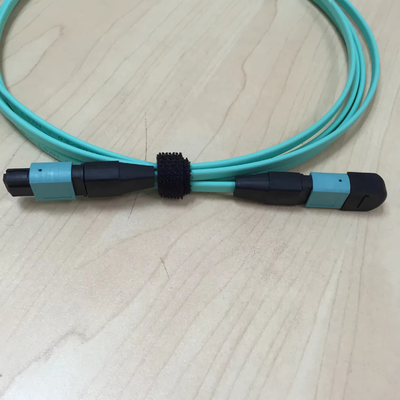 MPO/UPC - 男性 MPO/APC - 女性 光ファイバーパッチケーブル OM3 FTTH 12コア 光ファイバーパッチコード