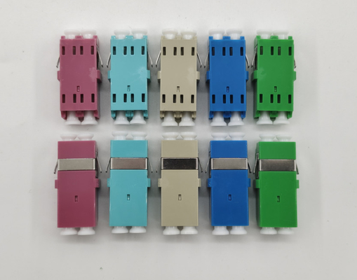 LC/PCからLC/PC OM4 マルチモード・フラングレスカップラー OM4 光ファイバーネットワークアダプター