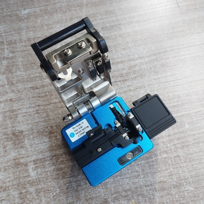 高精度光ファイバー切断用キット 9~16mm の裸ファイバー切断 ≤0.5° 切断角